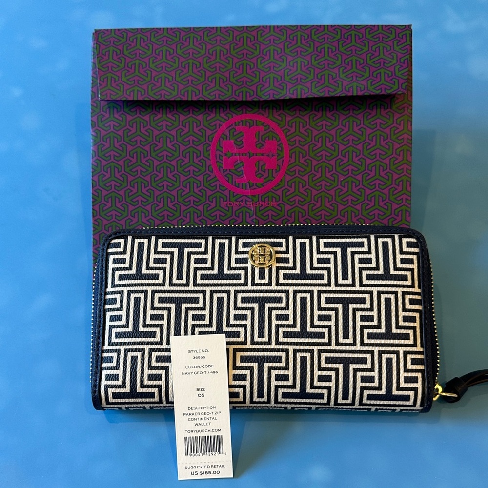 NWT Tory Burch Parker Navy Geo-T Continental  Wallet